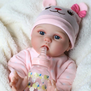 Lifelike Reborn Baby Dolls - 22 Inch Silicone Little Girl, Realistic Dolls That Look Real, Newborn Baby with Cloth Body Vin