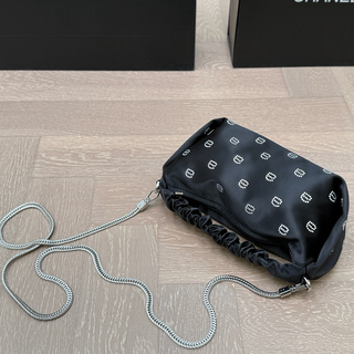 Black Casual Daily Letters Chains Bags