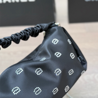 Black Casual Daily Letters Chains Bags