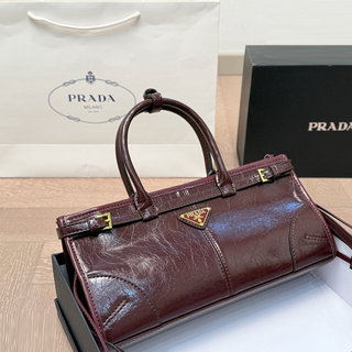 White Casual Daily Letters Zipper Bags