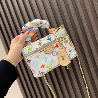 White Casual Daily Letters Zipper Bags