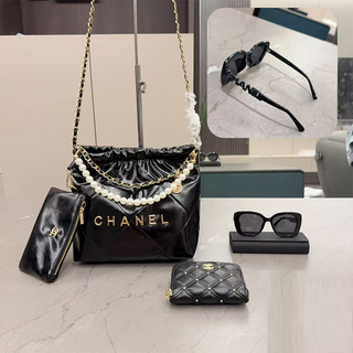 Black Casual Daily Letters Chains Bags