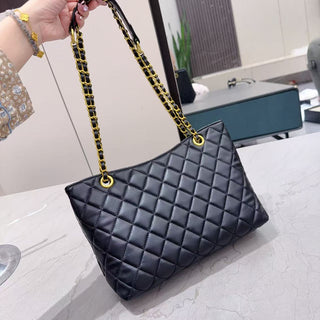 Black Casual Daily Letters Chains Bags