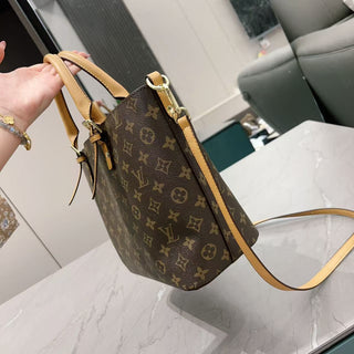 Brown Casual Daily Letters Zipper Bags