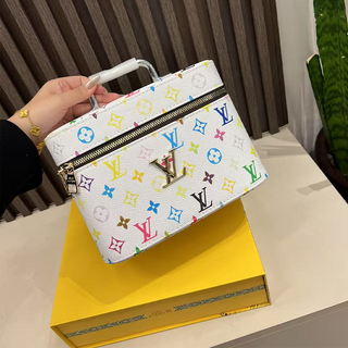 White Casual Daily Letters Zipper Bags