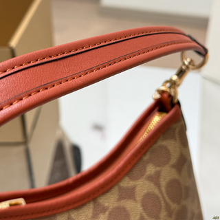 Brown Casual Daily Letters Patchwork Bags