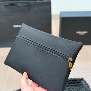 Black Casual Daily Letters Weave Bags