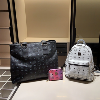 Black And White Casual Daily Letters Zipper Bags