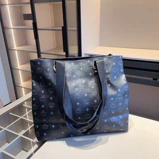 Black And White Casual Daily Letters Zipper Bags