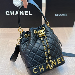 Yellow Casual Daily Letters Chains Bags