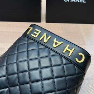 Yellow Casual Daily Letters Chains Bags