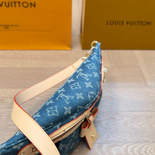 Brown Casual Daily Letters Zipper Bags