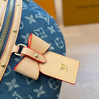 Brown Casual Daily Letters Zipper Bags