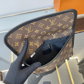 Black Brown Casual Daily Letters Patchwork Bags