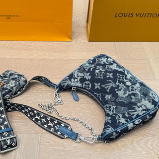 The cowboy blue Casual Daily Letters Chains Zipper Bags