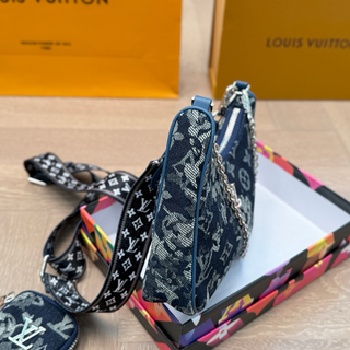 The cowboy blue Casual Daily Letters Chains Zipper Bags