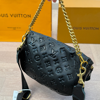Black Casual Daily Letters Chains Bags
