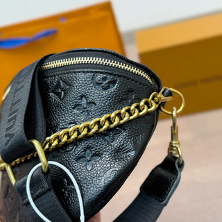 Black Casual Daily Letters Chains Bags