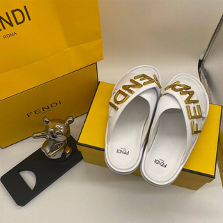 White Casual Metal Accessories Trim Opend Comfortable Shoes