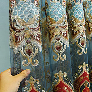 Modern Style Living Room European Hollow Embroidery Curtains Thickened Velvet Bedroom Light-proof French Windows 2-piece Set